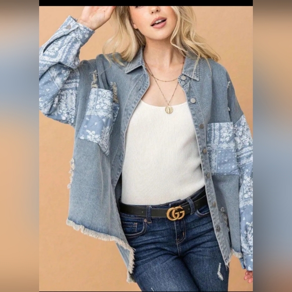 Stylish Blue Denim Jacket for Women - Picture 2 of 8